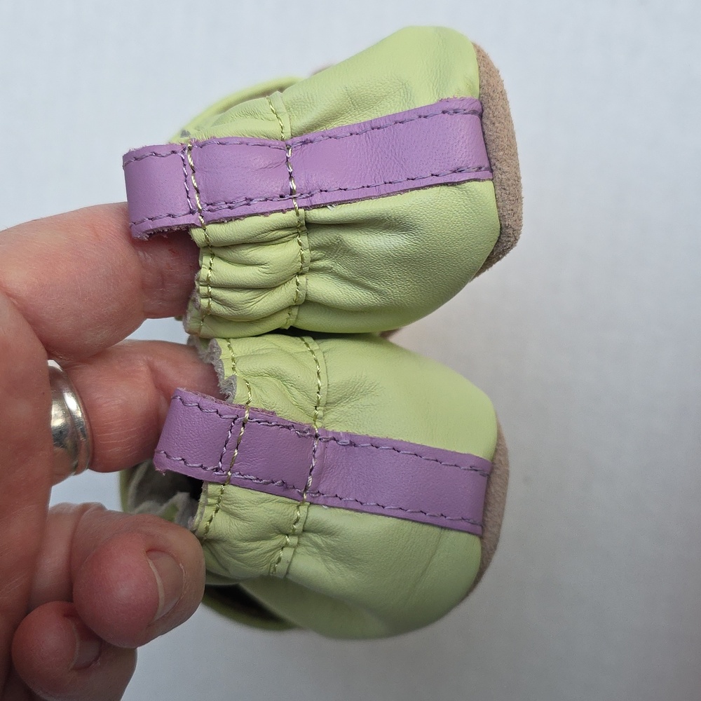 Robeez Perched Pals Lime Green Soft Sole Baby Shoes Pink and Lavendar Birds - Picture 5 of 8